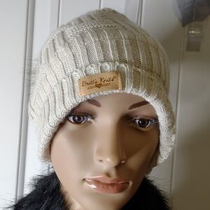 Like new condition hats for women